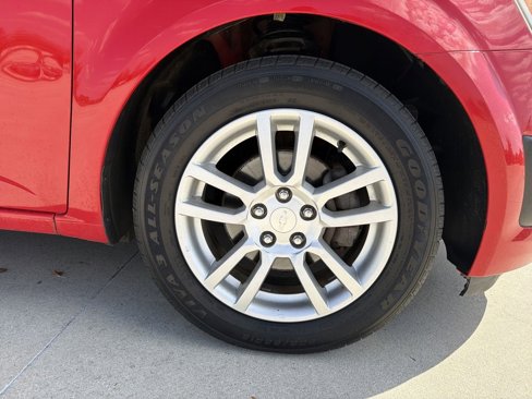 Used 2014 Chevrolet Sonic LT w/ Wheels and Fog Lamp Package image 10