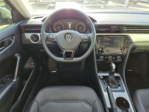 Used 2022 Volkswagen Passat 2.0T SE image 7