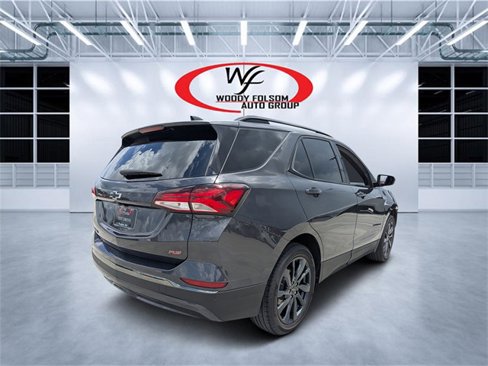 Used 2023 Chevrolet Equinox RS image 3