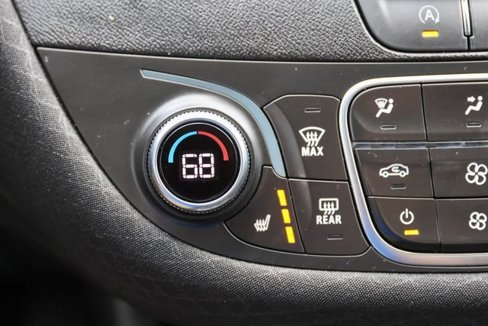 Used 2023 Chevrolet Malibu LS image 23