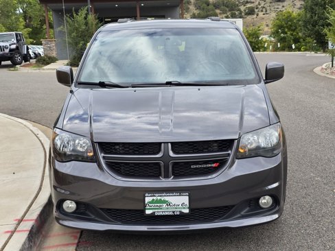 Used 2017 Dodge Grand Caravan GT image 3