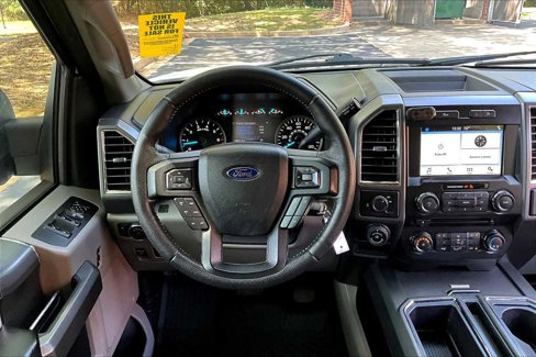 Used 2016 Ford F150 XLT w/ Equipment Group 302A Luxury image 5