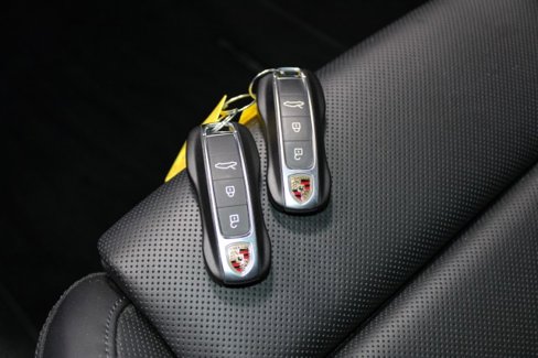 Used 2023 Porsche 911 Carrera image 23