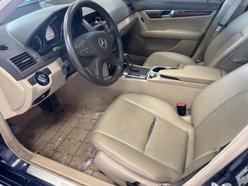 Used 2010 Mercedes-Benz C 300 4MATIC Sedan image 13