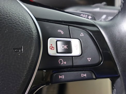 Used 2019 Volkswagen Passat 2.0T SE R-Line image 13