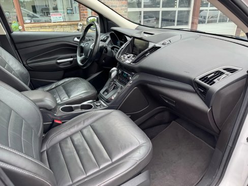 Used 2015 Ford Escape Titanium image 29