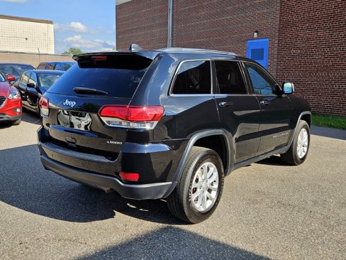 Used 2021 Jeep Grand Cherokee Laredo w/ Security & Convenience Group image 2