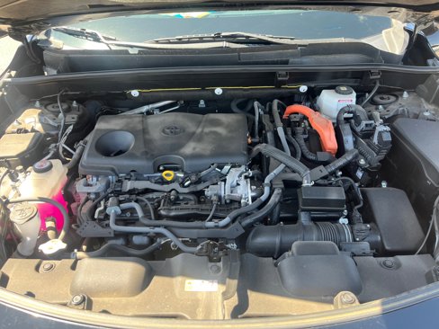 Used 2022 Toyota Venza XLE image 21