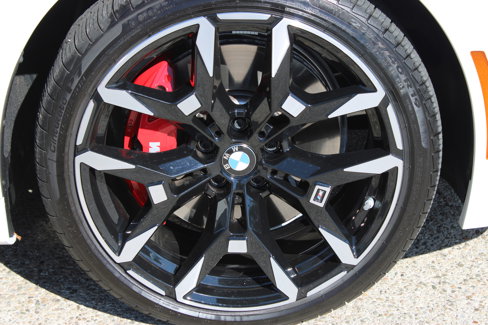 Used 2025 BMW 330i Sedan w/ M Sport Package image 13
