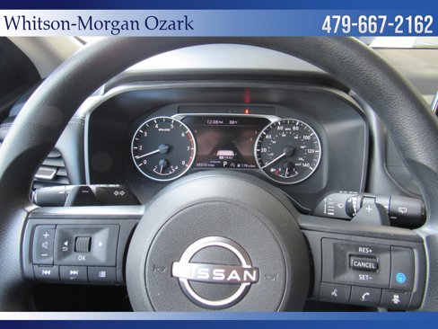 Used 2024 Nissan Rogue SV image 27