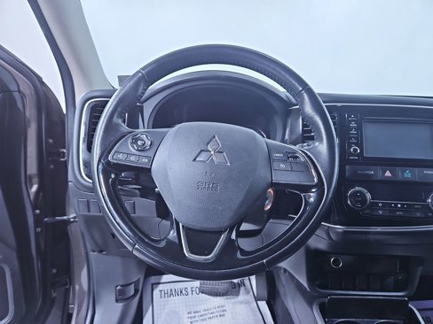 Used 2017 Mitsubishi Outlander ES image 14