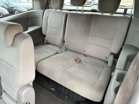 Used 2012 Honda Odyssey EX image 16