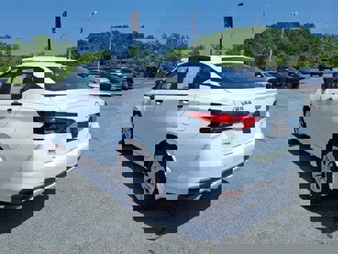 New 2025 Nissan Versa S w/ Trunk Package image 3