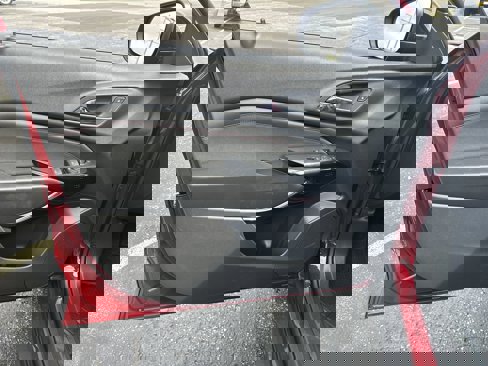 New 2025 Chevrolet Trax RS w/ Sunroof Package image 10