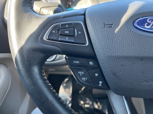 Used 2019 Ford Escape Titanium image 12