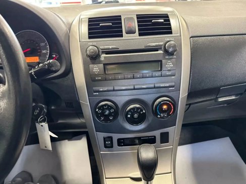 Used 2010 Toyota Corolla S image 26