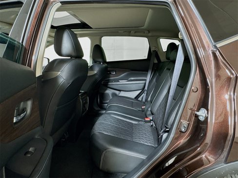 Used 2019 Nissan Murano Platinum image 24