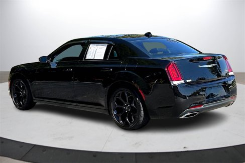 Certified 2019 Chrysler 300 S w/ 300S Premium Group image 6