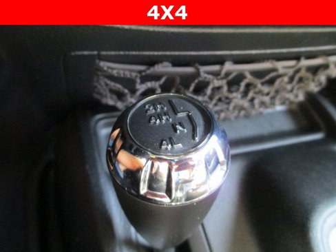 Used 2015 Jeep Wrangler Sahara w/ Connectivity Group image 19