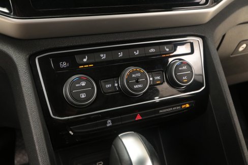 Used 2022 Volkswagen Atlas Cross Sport SE image 51