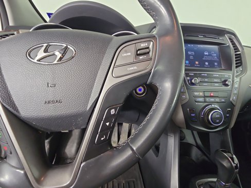 Used 2017 Hyundai Santa Fe Limited image 27