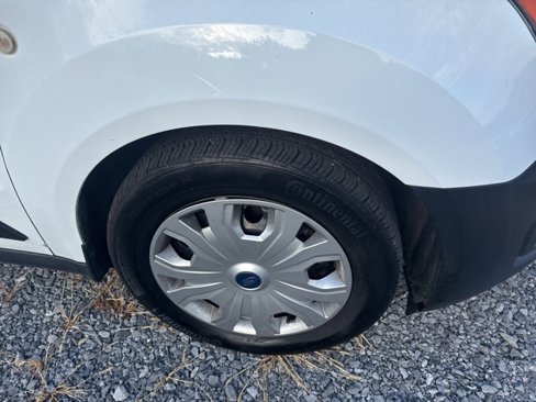 Used 2019 Ford Transit Connect XL image 5
