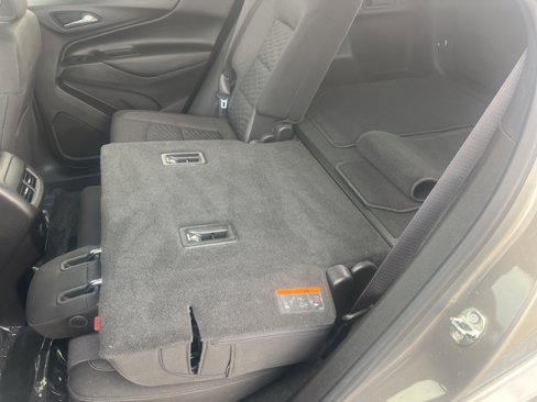 Used 2018 Chevrolet Equinox LT image 35