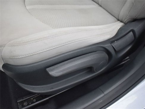Used 2015 Hyundai Sonata SE image 17