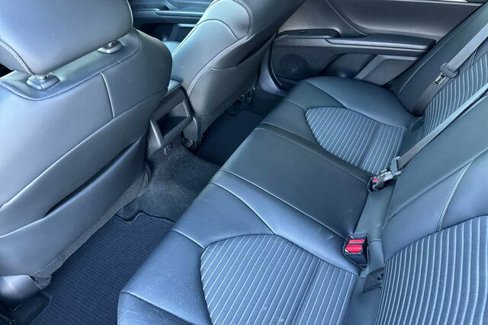 Used 2023 Toyota Camry SE image 12