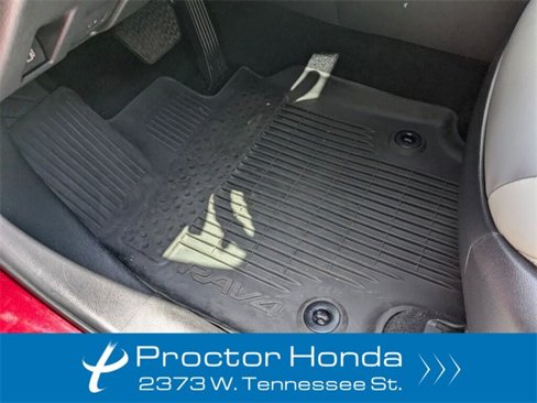 Used 2022 Toyota RAV4 XLE Premium image 32