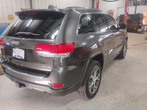 Used 2019 Jeep Grand Cherokee Limited w/ Trailer Tow Group IV image 26
