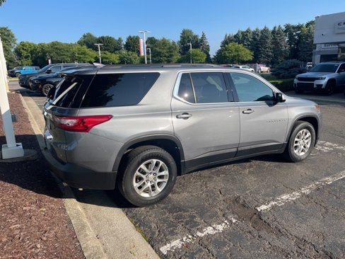 Used 2019 Chevrolet Traverse LT image 3