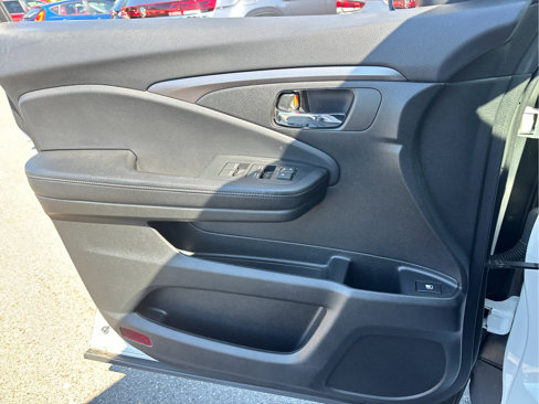Used 2021 Honda Pilot EX image 23