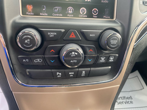 Used 2015 Jeep Grand Cherokee Limited w/ Luxury Group II image 23