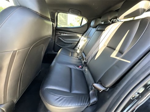 Used 2021 MAZDA MAZDA3 s image 23