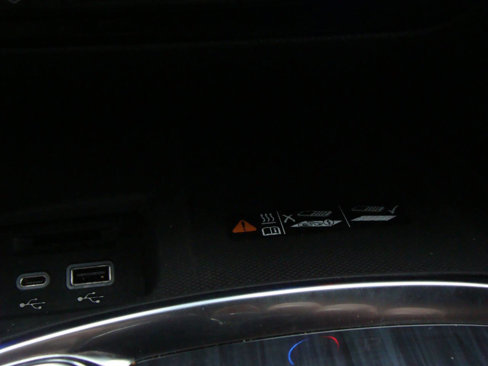 Used 2024 Buick Enclave Essence w/ Technology Package image 11