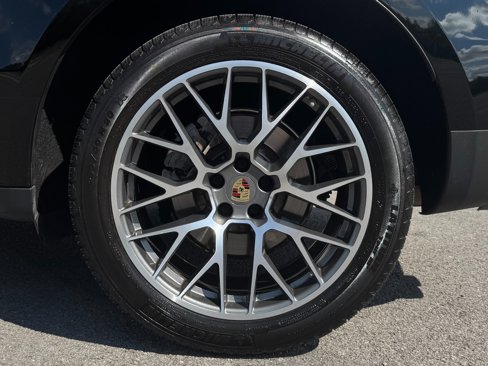 Used 2018 Porsche Macan S image 81