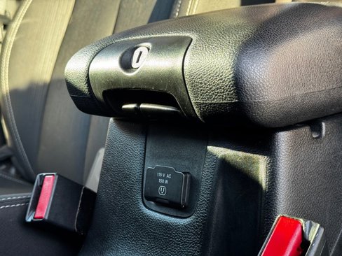 Used 2017 Jeep Wrangler Unlimited Sahara w/ Connectivity Group image 36