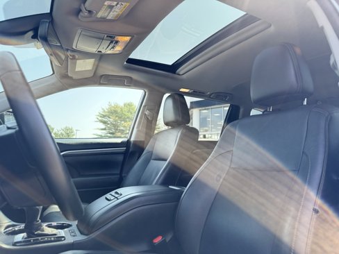 Used 2018 Toyota Highlander Limited image 17