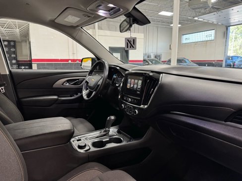 Used 2018 Chevrolet Traverse LT image 34