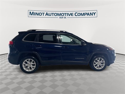 Used 2015 Jeep Cherokee Latitude w/ Cold Weather Group image 9