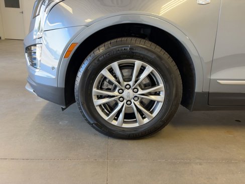 Used 2022 Cadillac XT5 Premium Luxury w/ Technology Package image 11