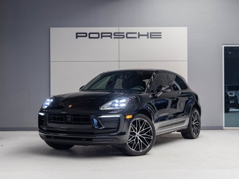Certified 2024 Porsche Macan image 1