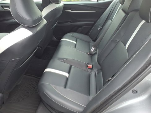 Used 2025 Toyota Camry SE image 13