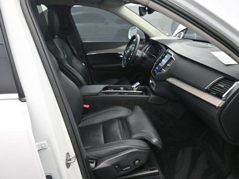 Certified 2023 Volvo XC90 B6 Ultimate image 36