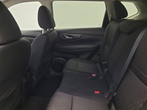 Used 2018 Nissan Rogue SV image 18