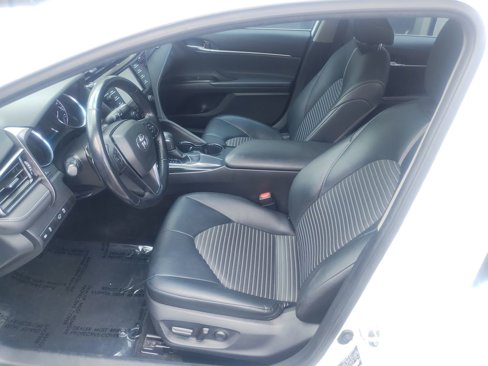 Used 2019 Toyota Camry SE image 9