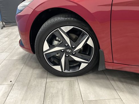 Used 2023 Hyundai Elantra Limited image 34
