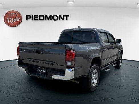Used 2022 Toyota Tacoma SR5 image 8