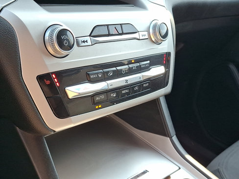 Certified 2022 Ford Explorer XLT image 17